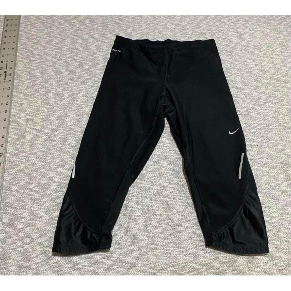 Nike Dri-Fit black capri active leggings women S. SKU-B790